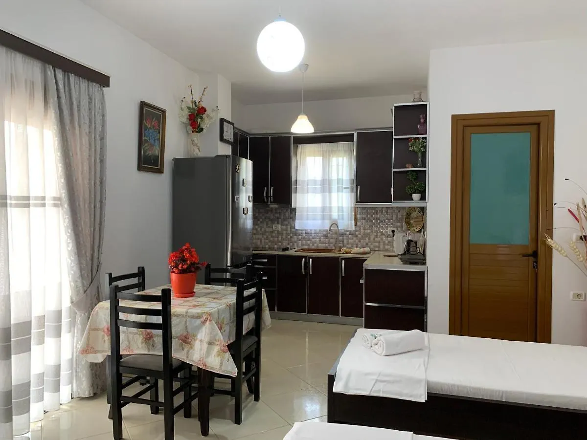 Guesthouse Jasmine Ksamil Maison d'hôtes